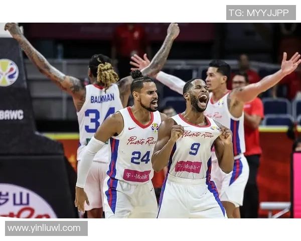 2018年中国男篮对阵突尼斯队精彩比赛录像回顾与分析